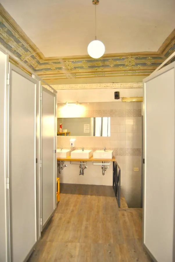 Balarm - Hostel And Bar Palermo