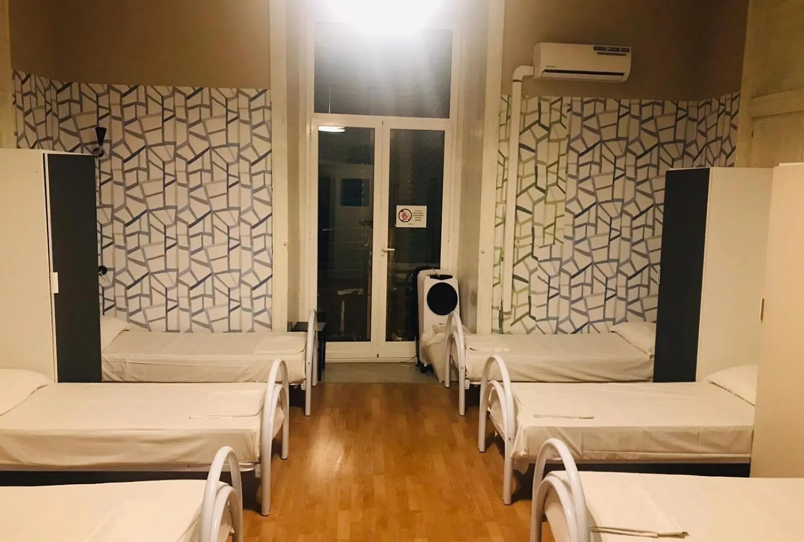 Balarm - Hostel And Bar Palermo Italy